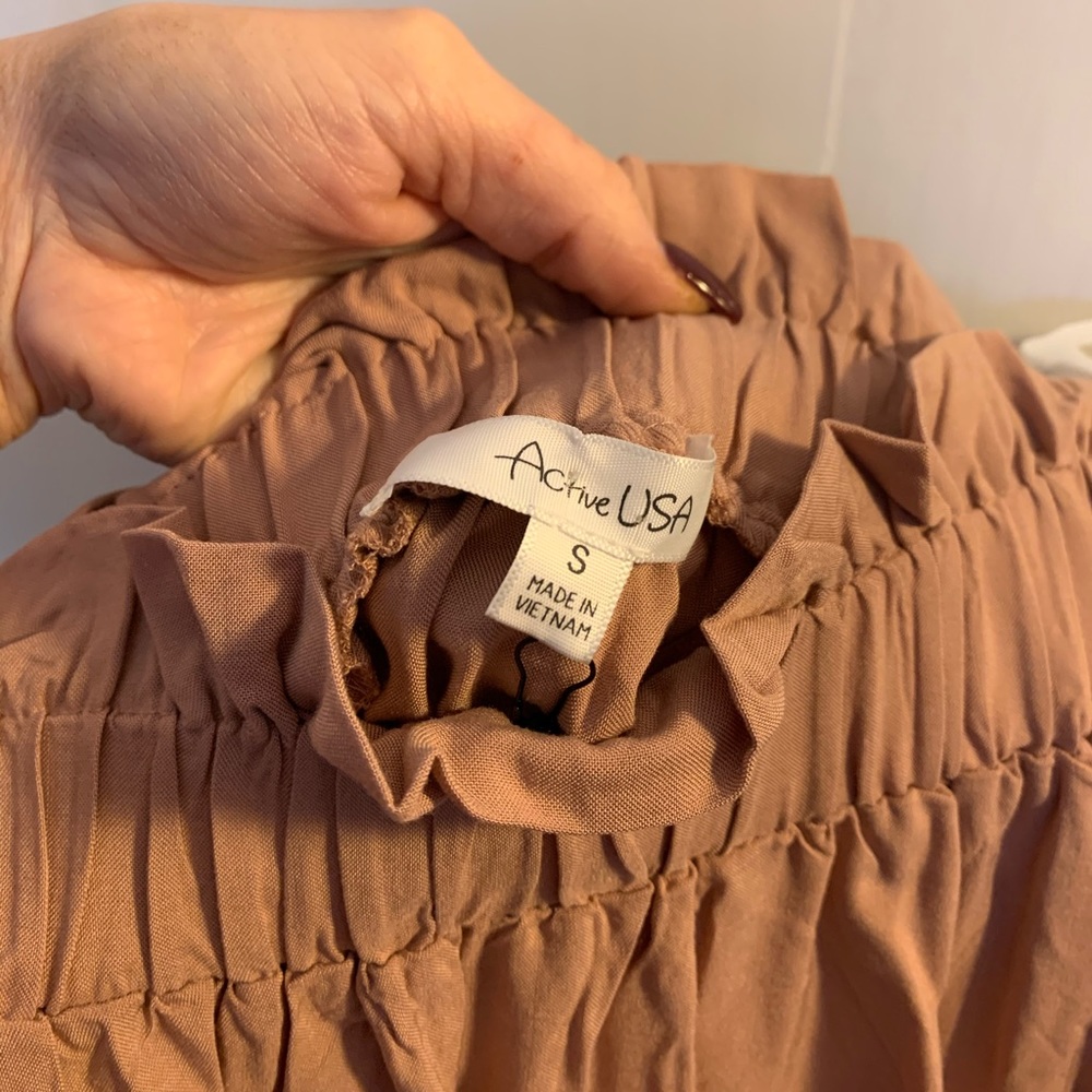 Off the shoulder rose gold top - Picture 5 of 5